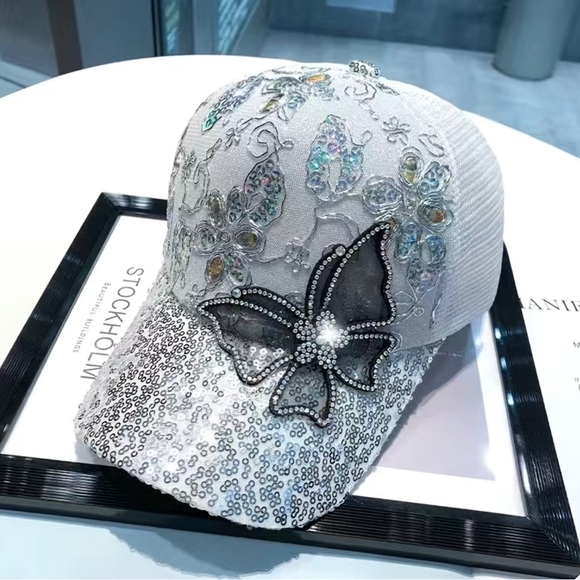 Hip hop fitted tracker cap, rhinestone butterfly SnapBack cap - Picture 2 of 3